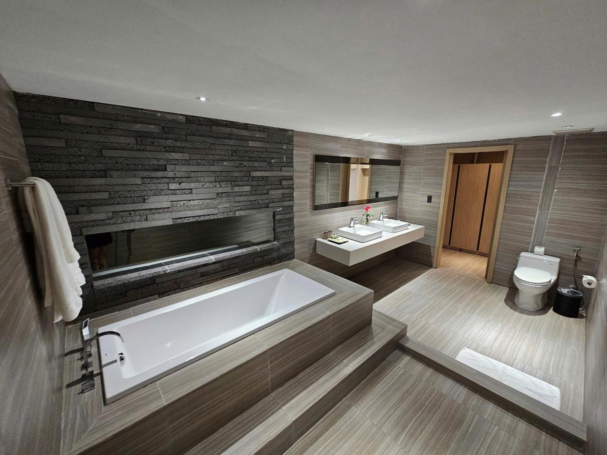 The Luxe Da Lat Hotel Bagian luar foto